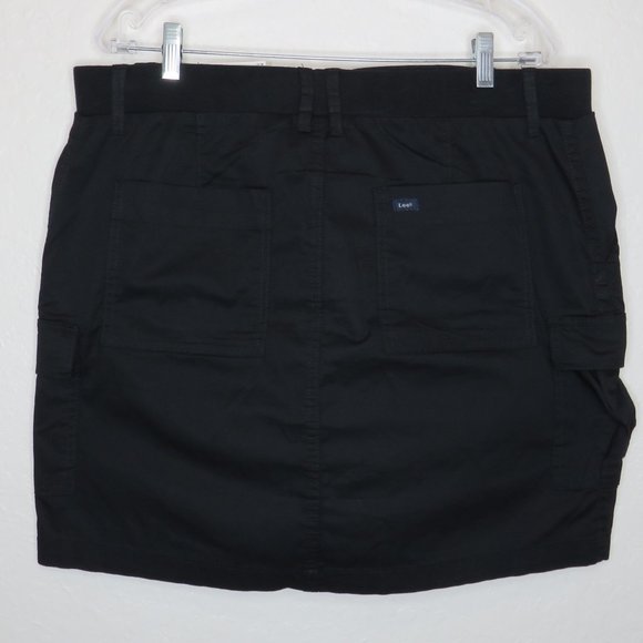 Lee* Women's 2" Belt Loop Multipocketed Midrise Regular Fit Stretch Skort~ 16M - Picture 2 of 11